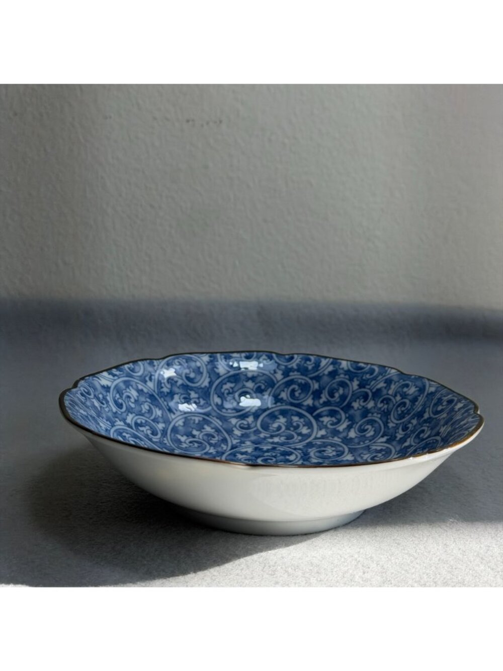 Vintage Takahashi Japanese Porcelain Plate With Blue Floral, Made in Japan - Picture 12 of 14